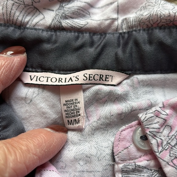 Victoria’s Secret Pajama Bundle - Picture 4 of 9